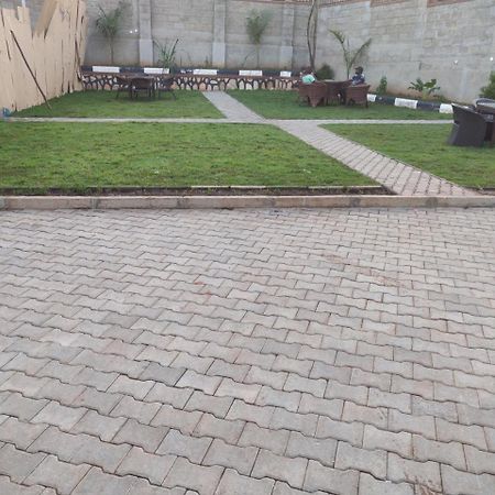 Kampala Suburbs Apartment Екстериор снимка
