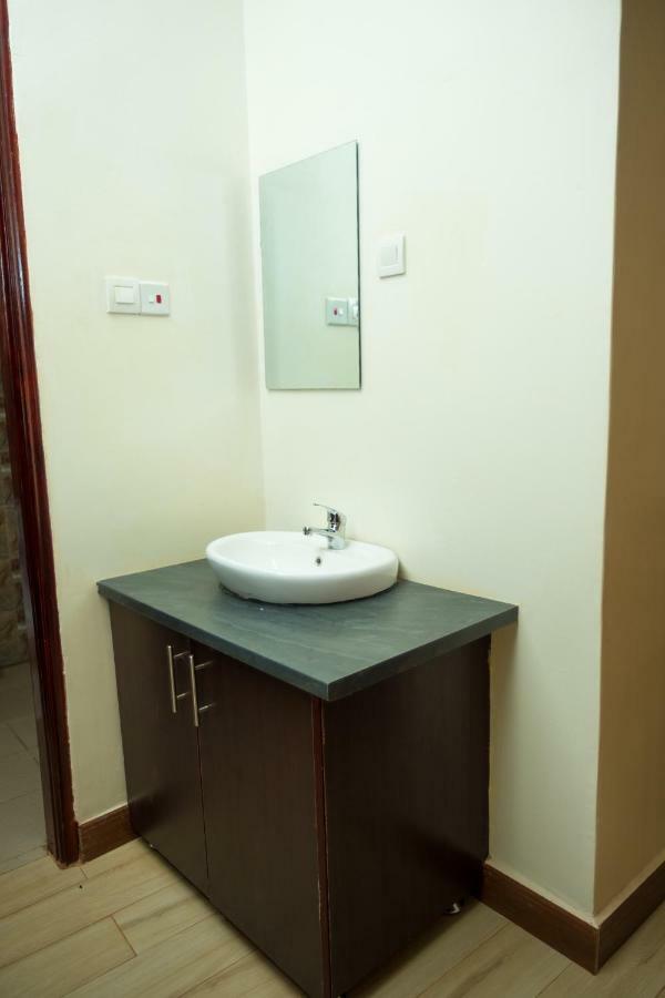 Kampala Suburbs Apartment Екстериор снимка